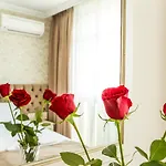 Rena شقة فندقية 4*