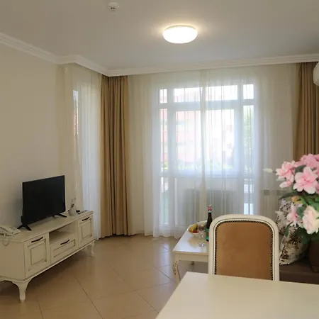 Rena Aparthotel 4*