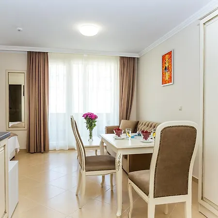 شقة فندقية Rena 4*
