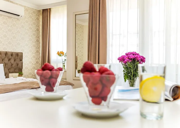 Апартхотел Rena 4*