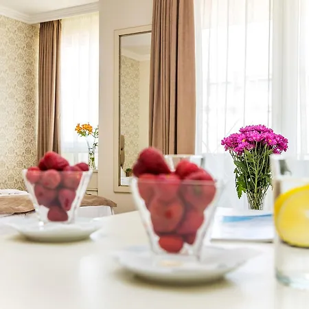 Hotel apartamentowy Rena 4*