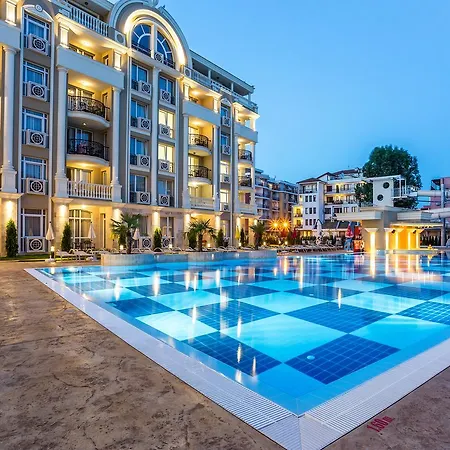 Rena Hotel apartamentowy 4*