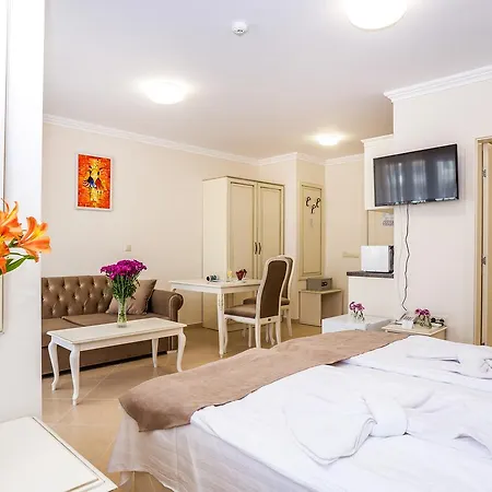 Rena Sluneční pobřeží